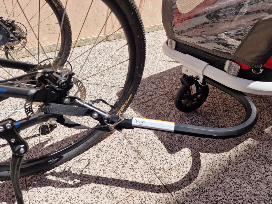 Pack familiar, 2 bicicletas e atrelado para 2 crianças