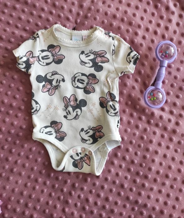 Body na krótki rękaw r.62- 7 szt