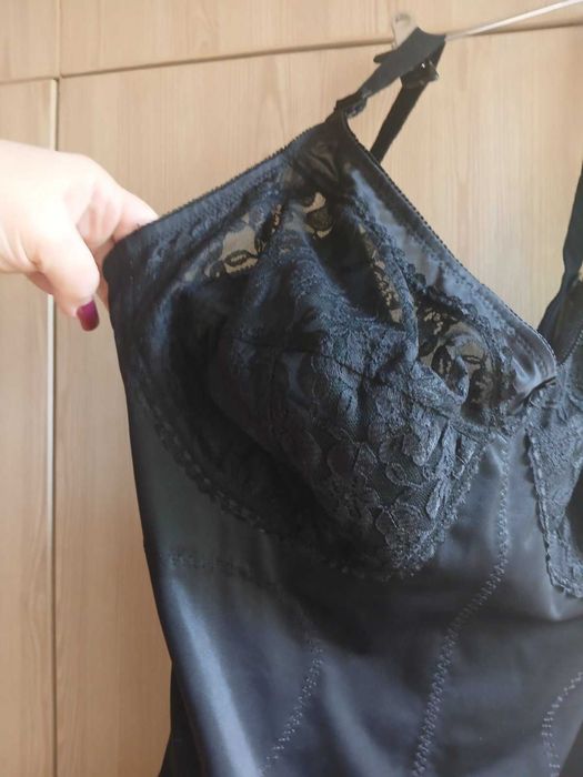 Коригуюче боді утяжка Naturana eu 100E uk 44DD