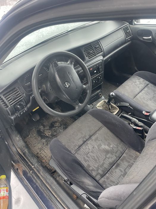 Opel vectra b 1999рік