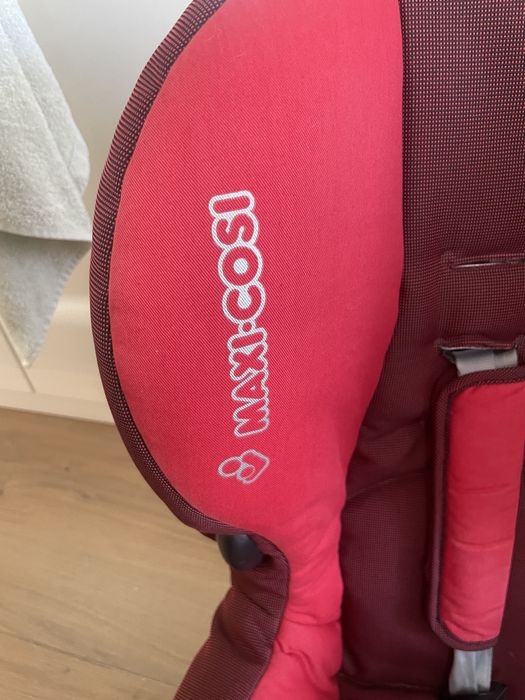fotelik  samochodowy Maxicosi  9-18 kg