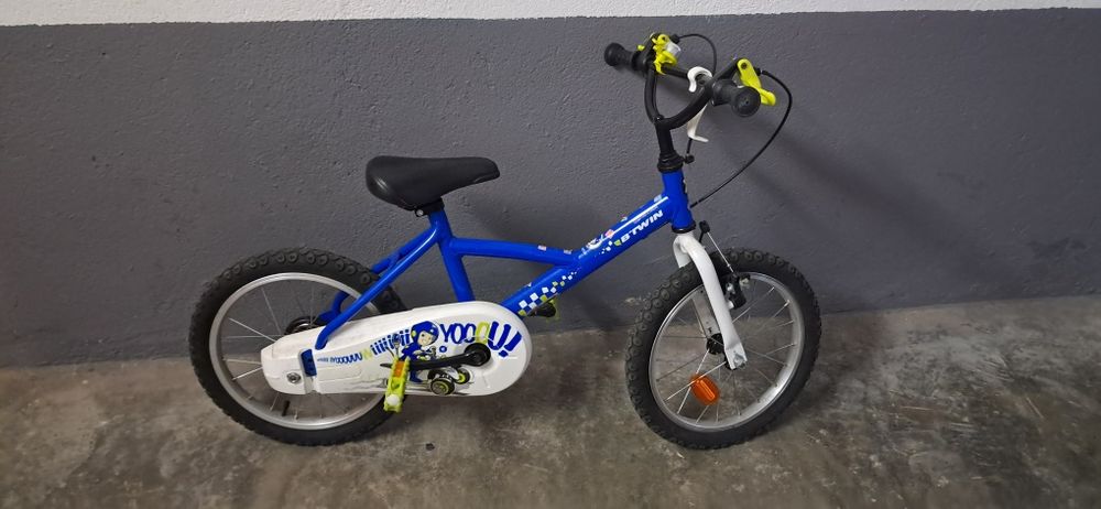 Bicicleta 14"  BTWIN com rodinhas de apoio