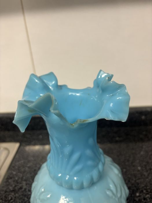 Jarra em casca de ovo trabalhada