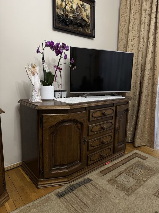 Zestaw mebli dębowych