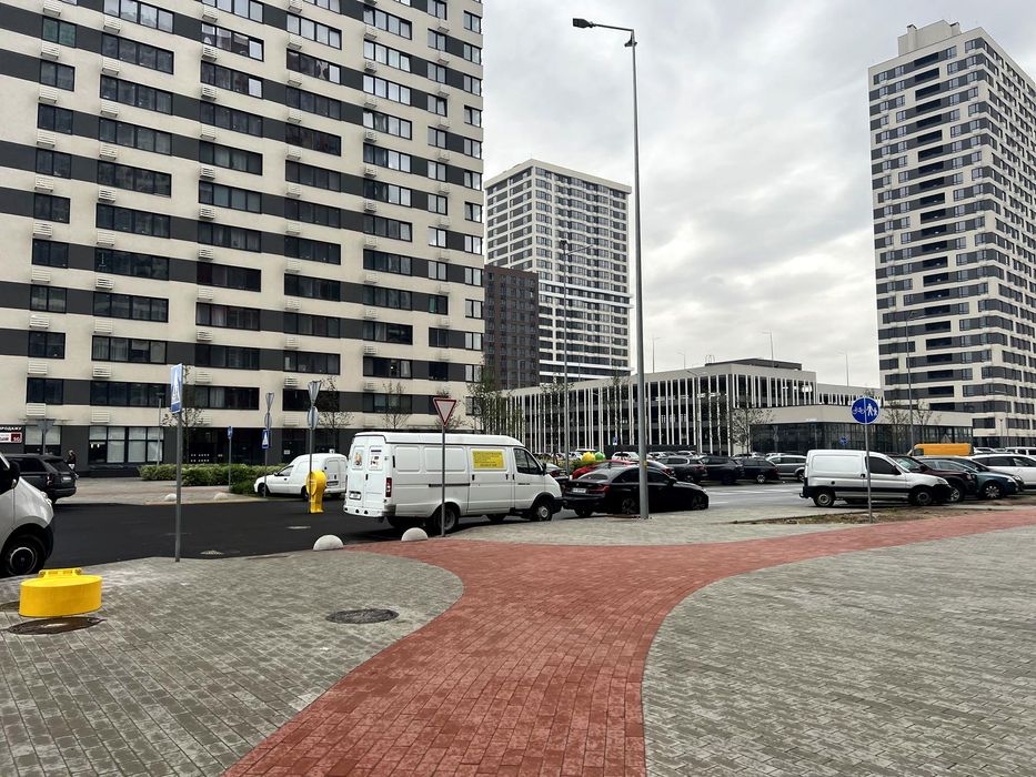 Простора 2-к квартира 67 м² (Будинок 10.7)