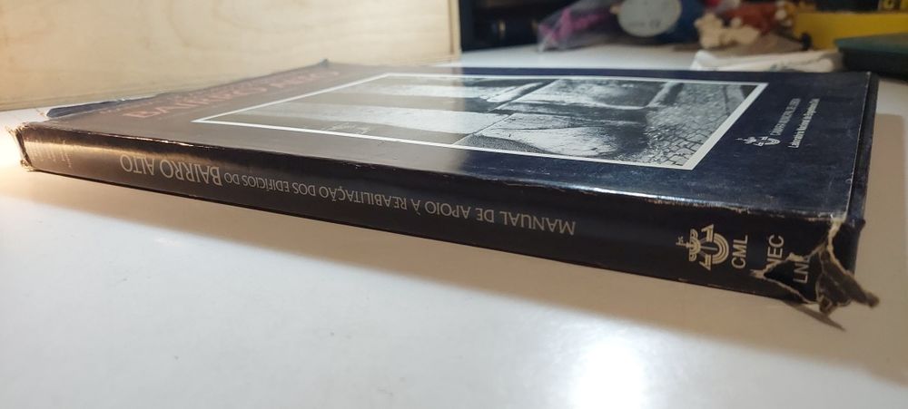 Manual de Apoio à Reabilitação dos Edifícios do Bairro Alto (1992)