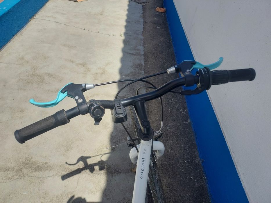White Bicycle64409259948930124