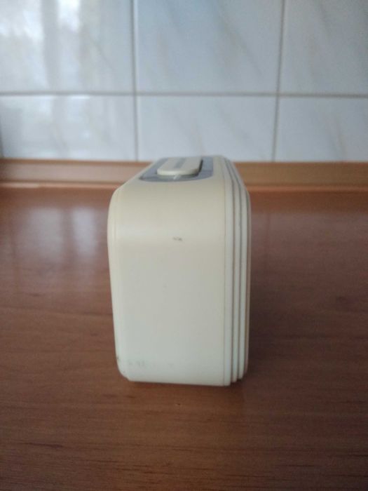 Zegar budzik cyfrowy na baterie