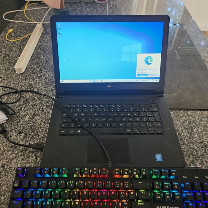 Computador portatil Dell Inspiron