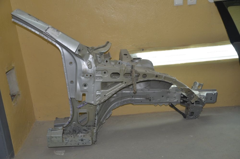 Шевроле Malibu 2017 запчасти четверть, боковина