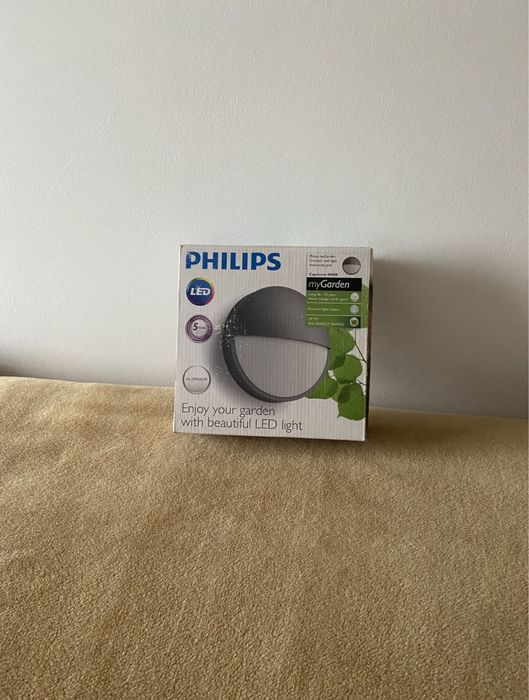 Aplique / candeeiro de parede para exterior, NOVO - marca Philips