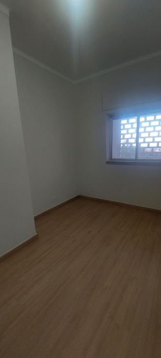 Arrendamento T4 zona central de Leiria