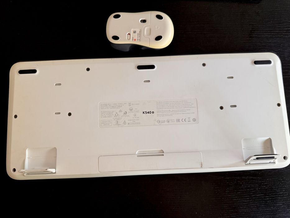 Pack Teclado e Rato Sem Fios Logitech MK540 - Layout PT