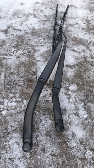 Продам дворники на nissan x-trail t31