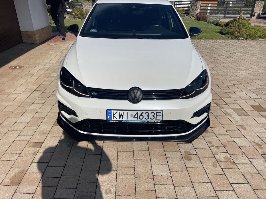 Golf 7,5 R Akrapovic -Maxton - Brembo -Motec