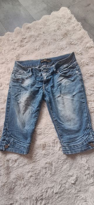 Spodenki jeansowe rybaczki rozm.40