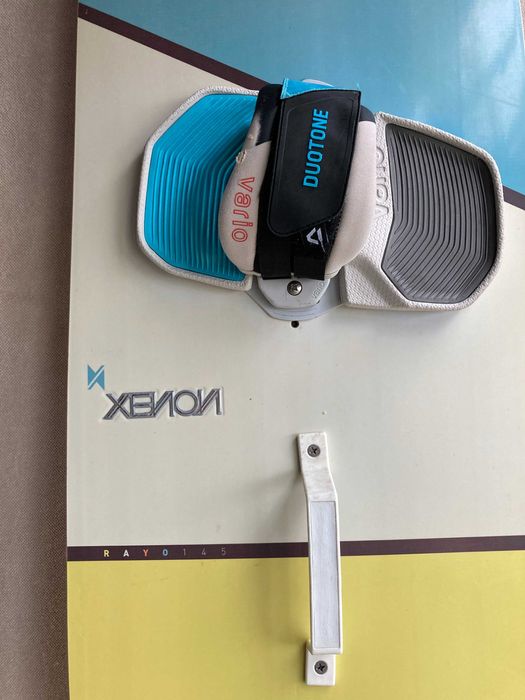 Kitesurf Pack Light wind  ( Kite + Prancha)