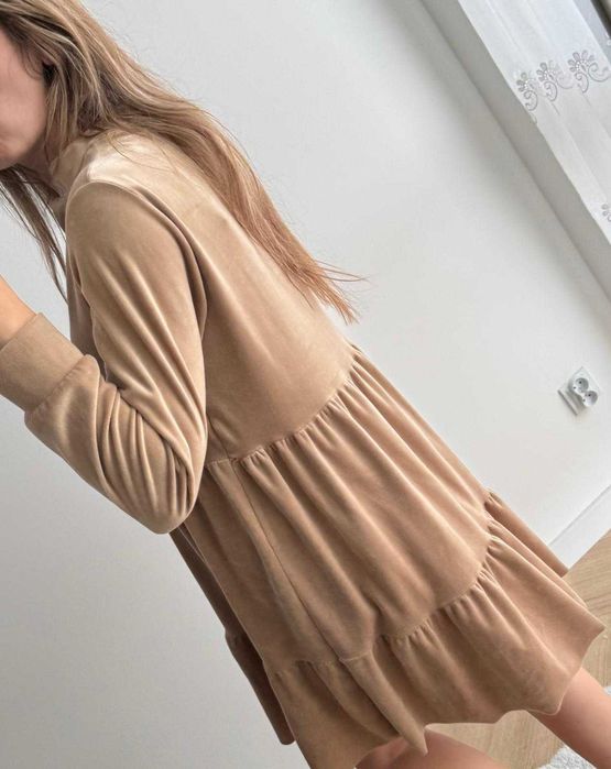 Made in Italy sukienka beżowa welurowa 44 xxl