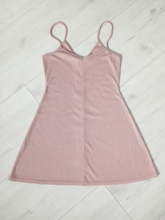 Sukienka S M Boohoo taliowana wiskozowa sexy made im Italy włoska