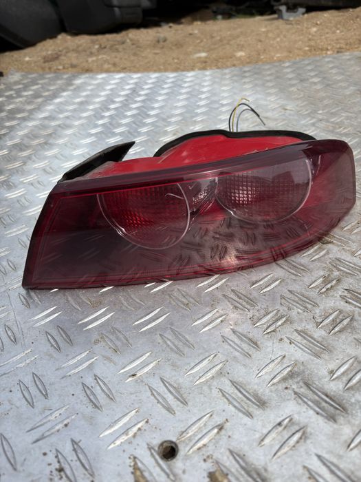 Alfa romeo 159 lampa prawa tylna