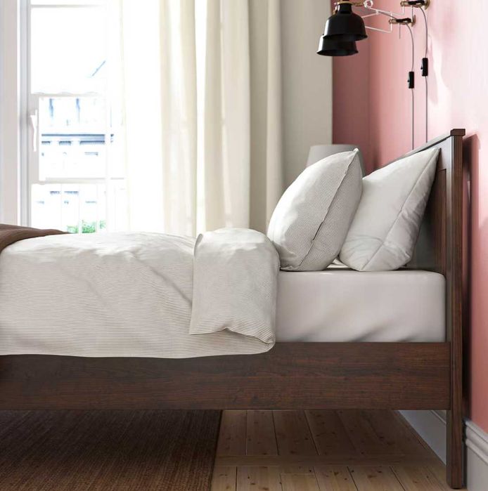 Cama com Estrado e Colchao