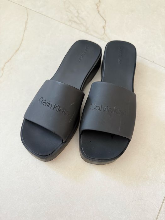 Шльопанці Calvin Klein