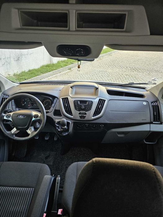 Ford Transit 9 lugares Longa