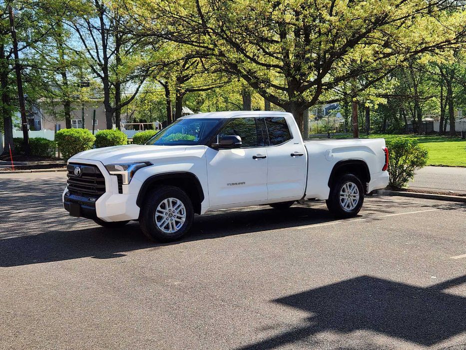 Toyota Tundra      2022