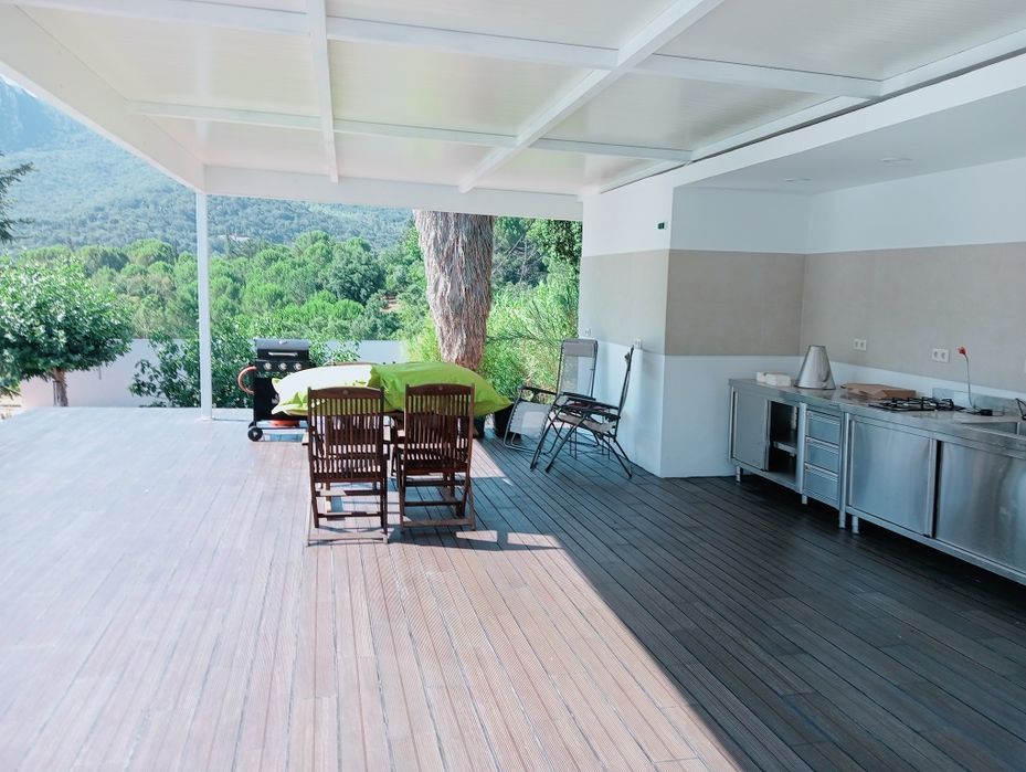 Pintor  profissional   faz se orçamentos avaliação reparação  interior exterior obras  de raiz  particular
