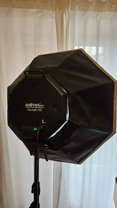Flash de luz contínua walimex pro day Light 700