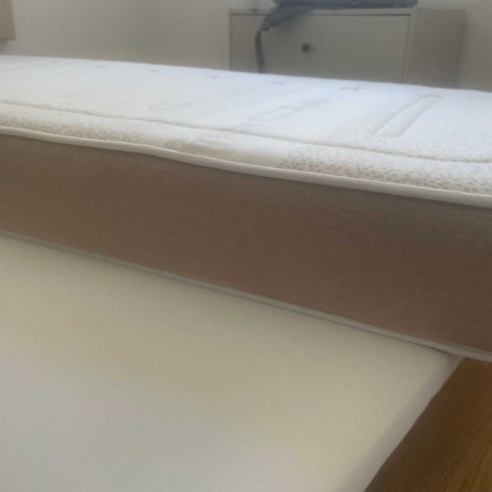 URGENTE - Base de Cama solteiro, Cabeceira e Colchão