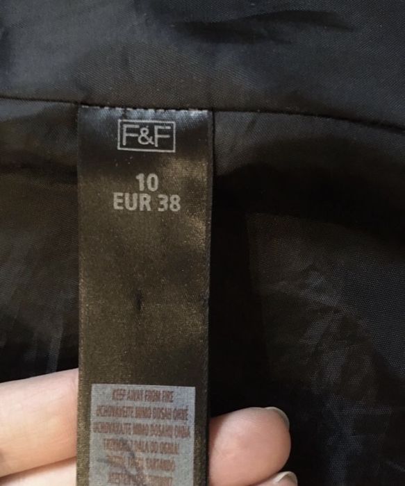 Пальто 44/46 розмір