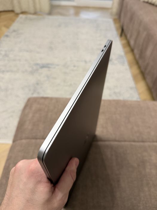 Macbook pro 15 2018 / 2019 i7 / 16gb / 512gb/ Radeon Pro 4 ГБ 92% АКБ