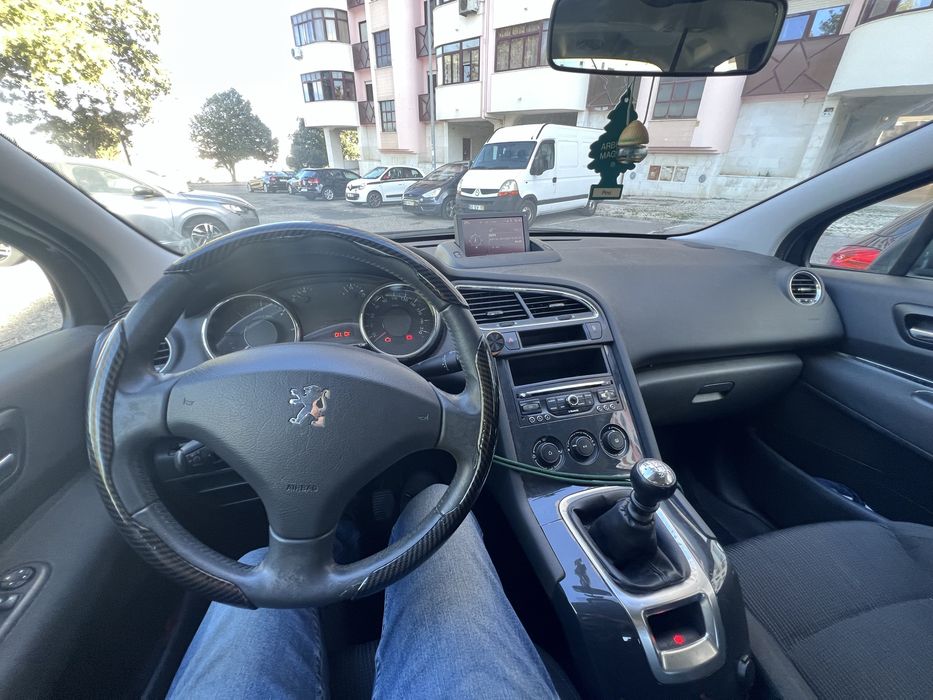 Peugeot 5008 1.6 hdi 7L  access foto 2
