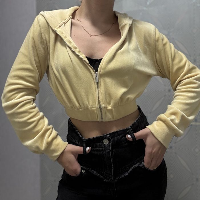 Коротка зіпка H&M