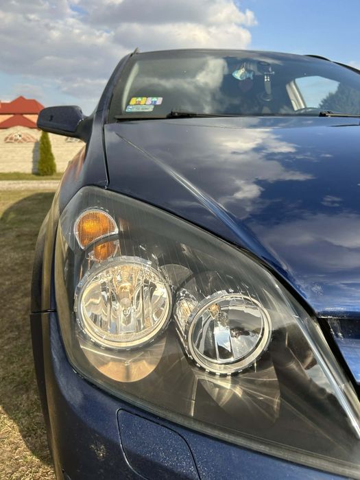 Regeneracja reflektorów samochodowych