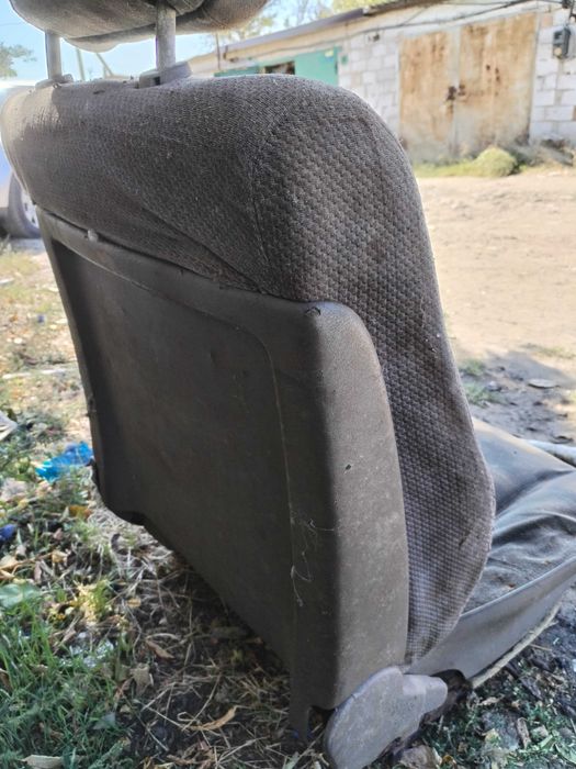 Авто крісло б/у. В гарному стані