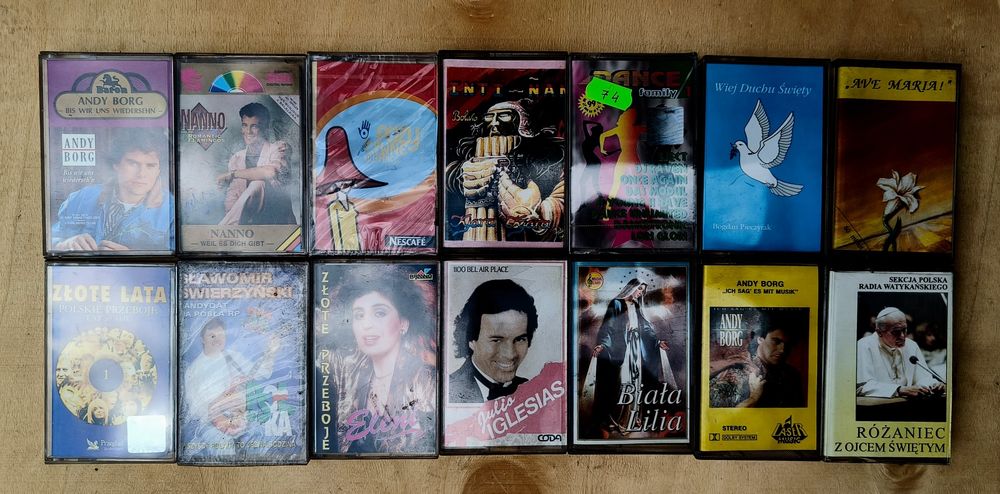 Zestaw 13 kaset magnetofonowychi