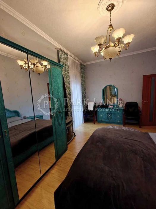 Щасливе. Затишний будинок з ремонтом