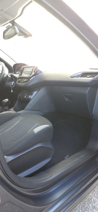 Peugeot 208 1.2 vti active