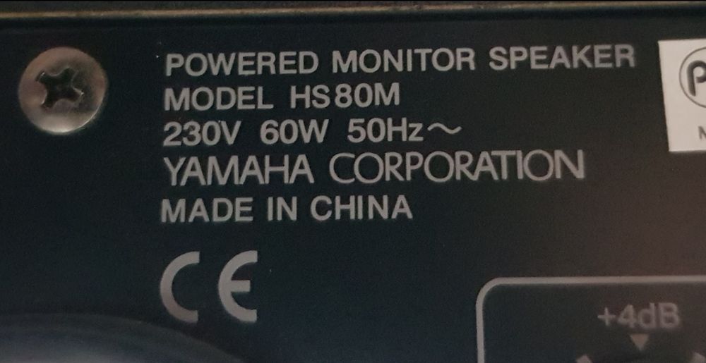 Colunas de estudio Yamaha