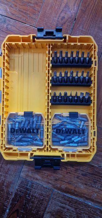 Caixa dewalt com pontas