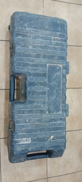 Młot wyburzeniowy profesjonalny  Bosh gsh16