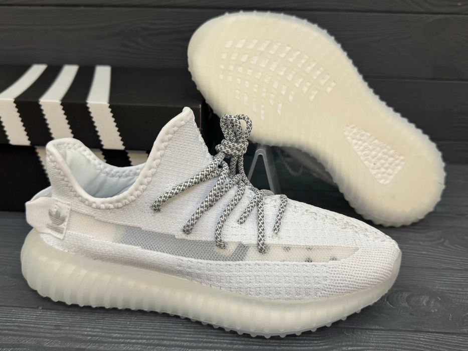 Кросівки Adidas yeezy boost  Літні кросівки Адідас ізі буст Білі 36-41