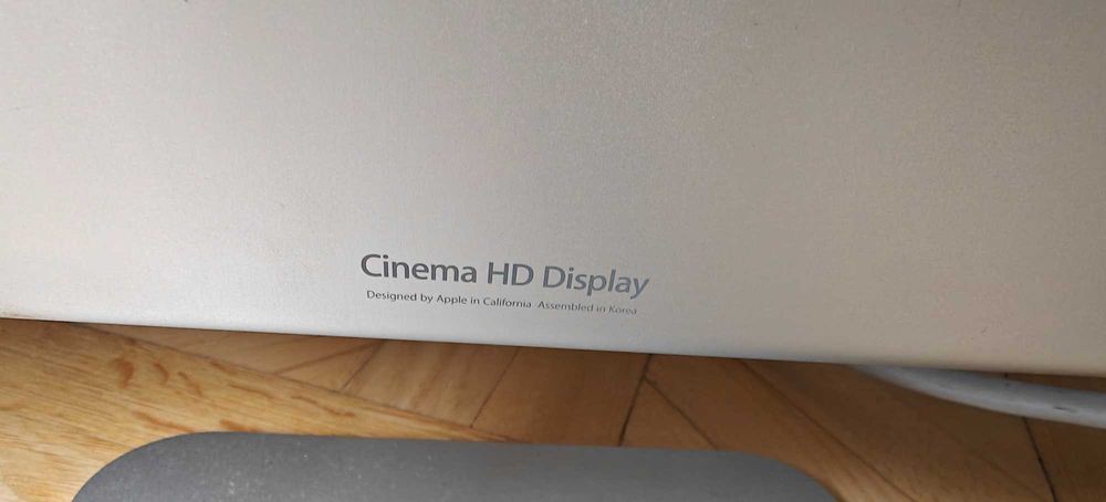 Монітор Apple Cinema HD Display (30-inch Aluminum, Model A1083)