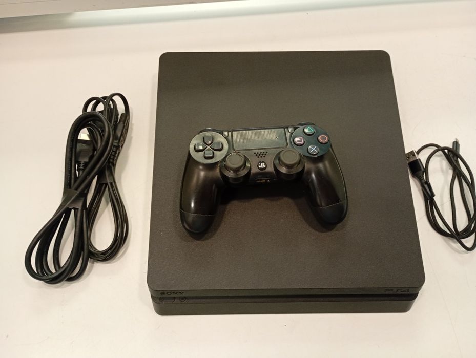 Konsola Sony Slim PS4 500gb pad +okablowanie Komis Madej Sc