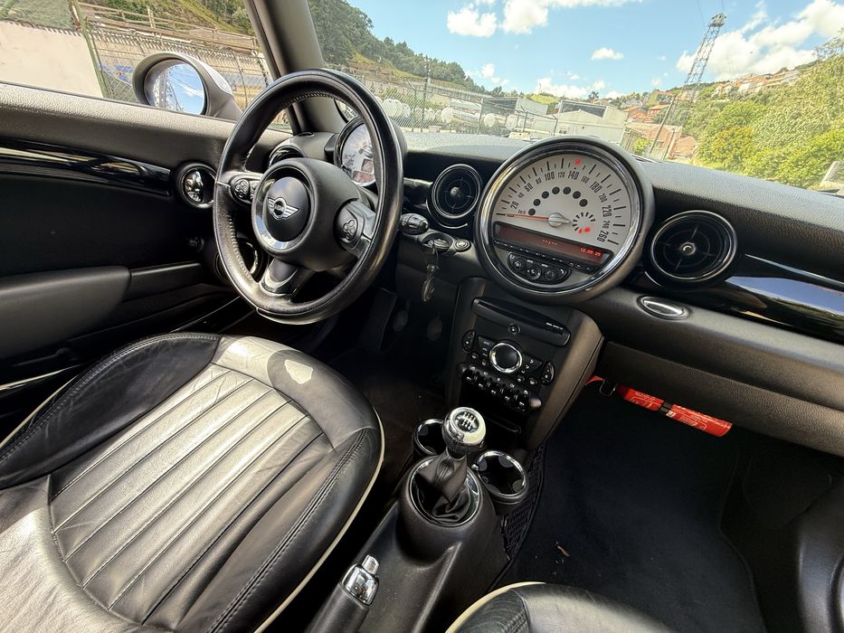 Mini Cooper 1.6 D 2011 - BMW
