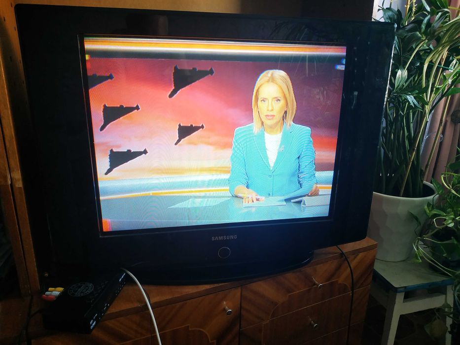 Телевізор Samsung CS-29Z57HYQ телевизор приставка тюнер Т2