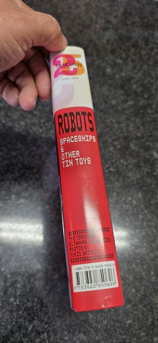 Livro catálogo Robots