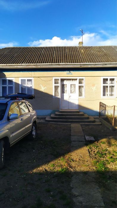 Продам житловий будинок с.Виноградне